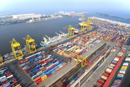 На Усть-Лужском контейнерном терминале, входящем в группу Global Ports, впервые на российском стивидорном рынке внедрена технология электронного согласования заявок