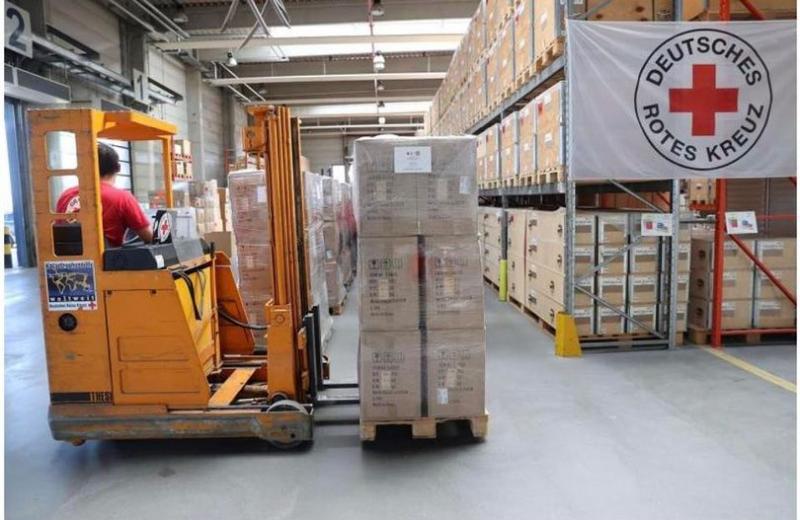 Українські бізнесмени розгорнули у Польщі складський центр для гуманітарної допомоги - можна надсилати посилки з будь-яких країн
