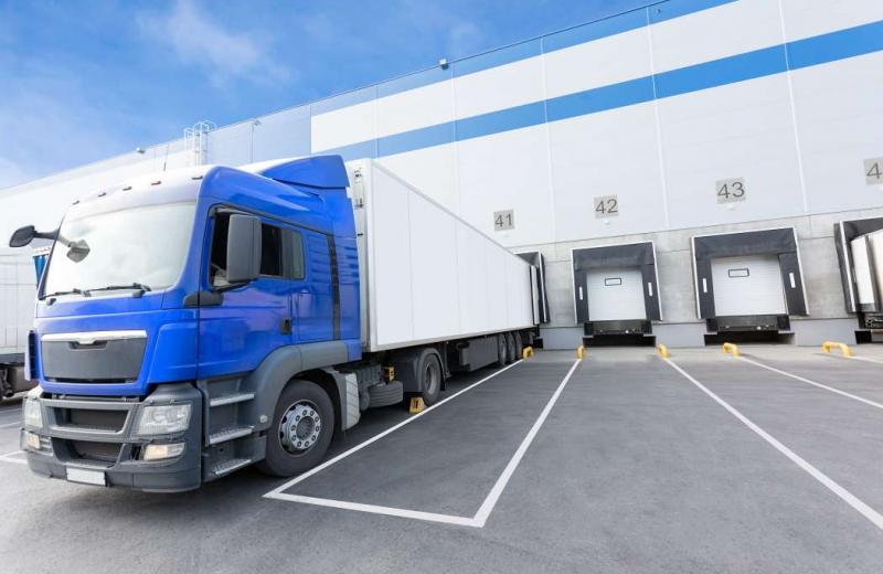 Система Cargoclix інформує водіїв-далекобійників про обмеження на складах