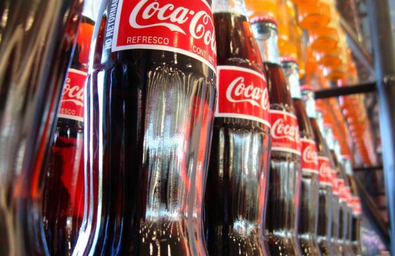 Компанія Coca-Cola Co потрапила під антимонопольне розслідування у ЄС
