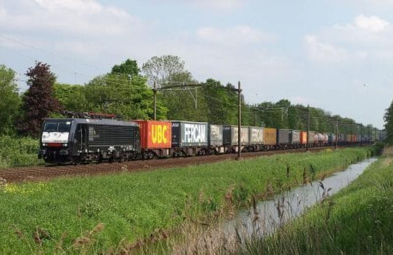 Німеччина матеріально заохочує приватні компанії, що працюють на залізниці