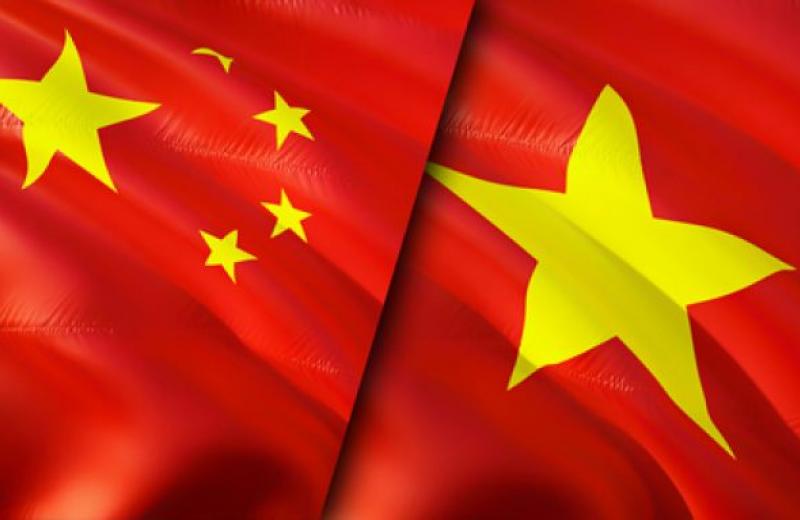 Китай намагається змінити ланцюги постачання та перенести високотехнологічні виробництва у В’єтнам