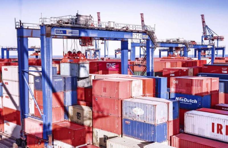 Компанія HHLA припинила роботу контейнерного терміналу в Одесі