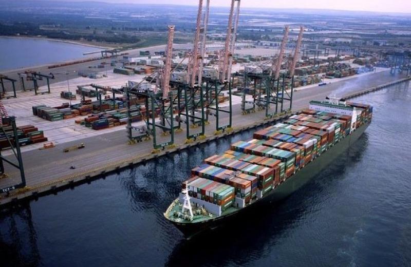 Криза на ринку контейнерних перевезень призвела до збільшення кількості суден, які відправляють в утилізацію