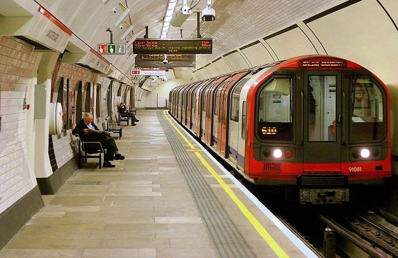 Лондонське метро буде живитись виключно зеленою енергією