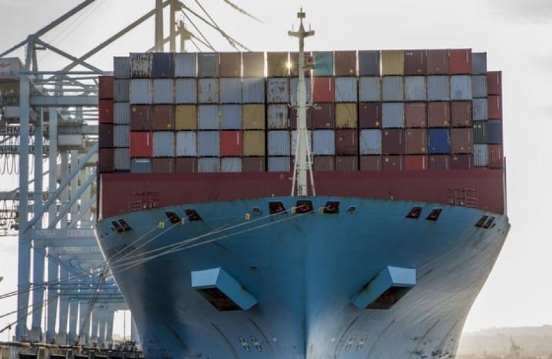 У компанії Maersk назвали нові терміни досягнення нульових викидів окису вуглецю