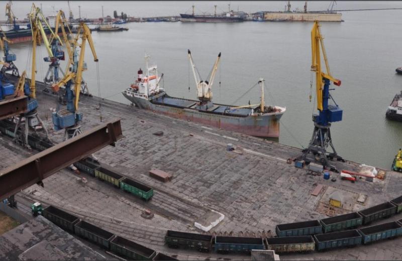 В порту Черноморск разгорается конфликт из-за планов строительства новых складов