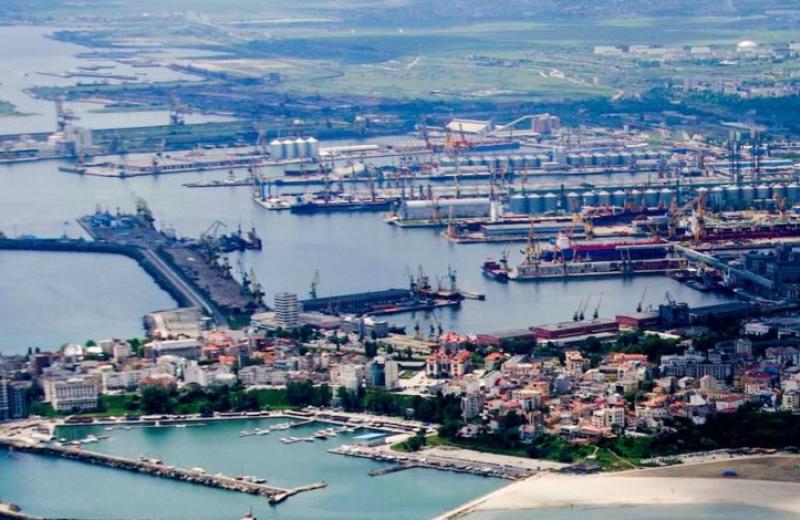 У румунському порту Констанца заявили про готовність надалі вивозити українське зерно та інші вантажі на експорт