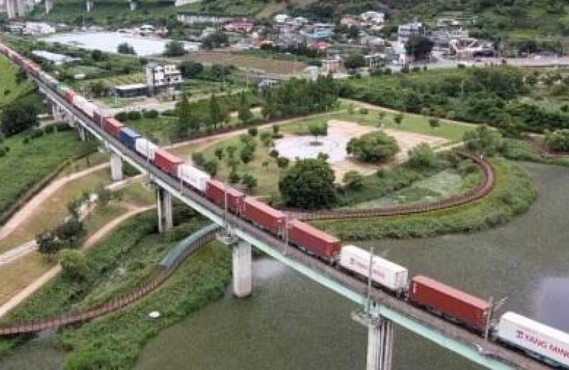У Південній Кореї запускають вантажний потяг з удвічі більшою середньою швидкістю, ніж у пасажирського