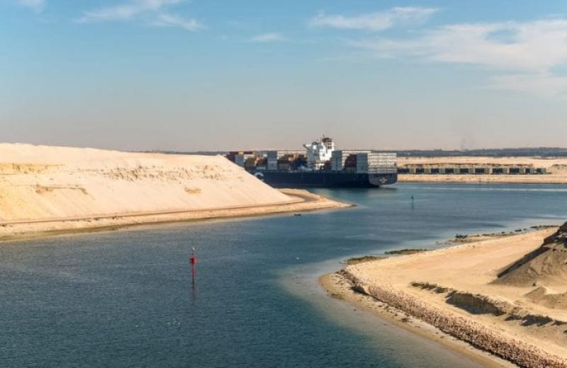 Судноплавні компанії оминають Суецький канал