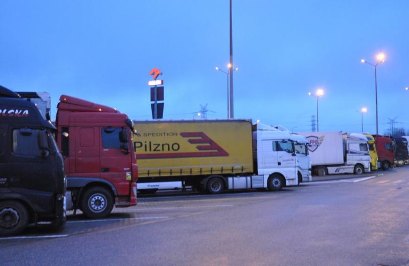 У Євросоюзі гостра нестача стоянок для великих вантажівок
