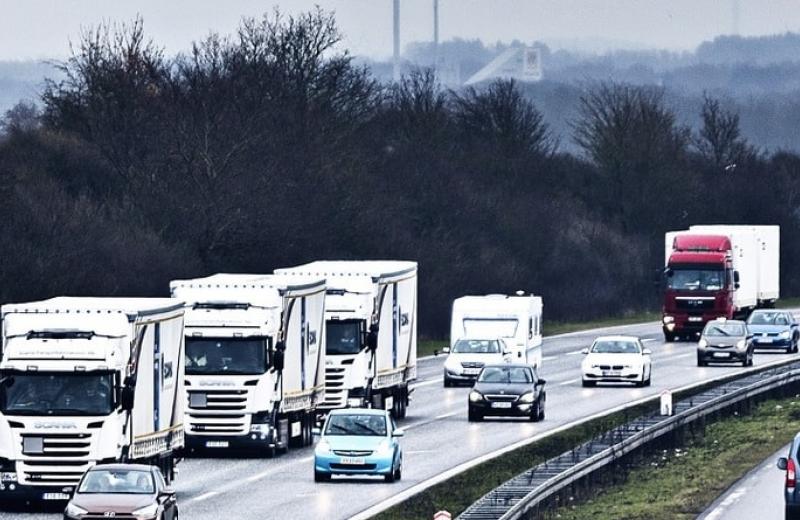 Інтенсивність руху авто вантажівок у ЄС повернулася до докризового рівня