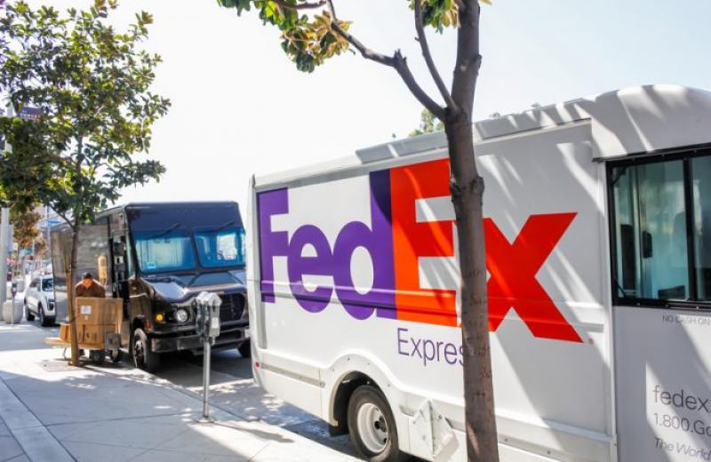 UPS і FedEx змагаються у наданні знижок на перевезення посилок