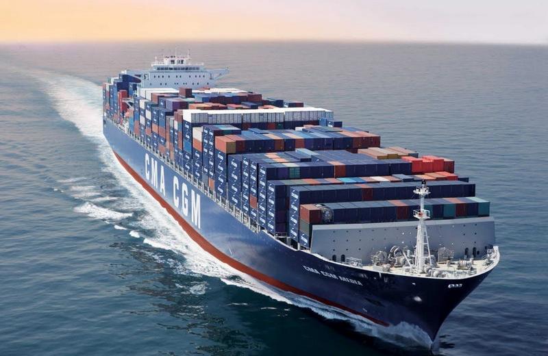 Новые ограничения вредных выбросов сокращают флот морских контейнеровозов