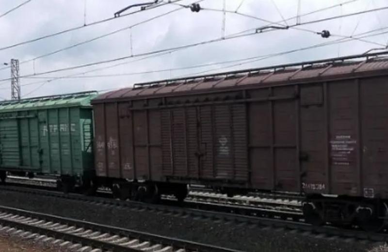 Наслідки санкцій: понад 150 000 вагонів блокують роботу російської залізниці