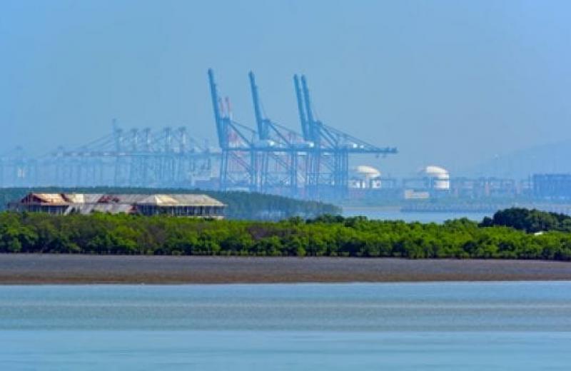 В'єтнамський порт Cai Mep збирається перехопити товаропотоки у китайців
