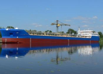 Білорусь планує возити нафтопродукти в Україну річковим транспортом