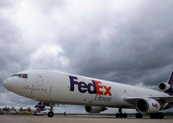 FedEx скорочує видатки через зниження прибутків у цьому році