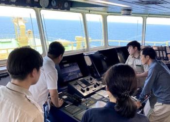 Південна Корея здійснила перше плавання через океан танкера з автономною навігацією