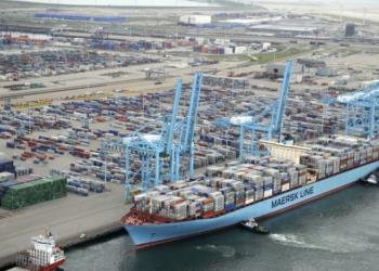 Роттердам став першим у Європі портом, що обробляє 15 млн TEU за рік