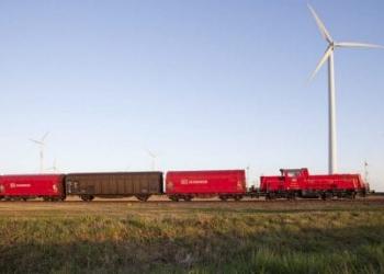 Залізнична інновація: три локомотиви потягнуть потяг довжиною 1500 метрів