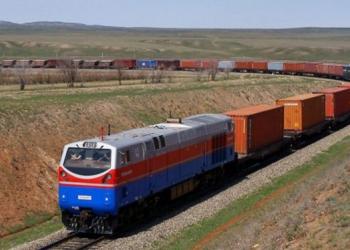 Замовлення на доставку вантажів залізницею з Китаю до Європи почали скасовувати