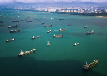 Сінгапур допомагає «відмивати» російську нафту?