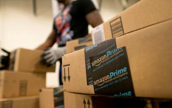 Amazon тисне на своїх партнерів, вимагаючи поліпшення логістики