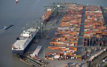 Північноєвропейські порти переповнені порожніми контейнерами ще задовго до очікуваних пікових навантажень