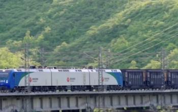 У Китаї запустили перший інтелектуальний вантажний потяг для перевезення вугілля