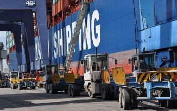 Украинские порты увеличили оборот контейнеров на 19,7%
