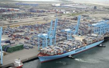 Роттердам став першим у Європі портом, що обробляє 15 млн TEU за рік