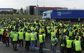 З першого лютого автоперевезення у Франції можуть зупинитися