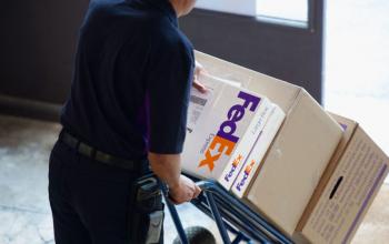FedEx скоротить штат у Європі 
