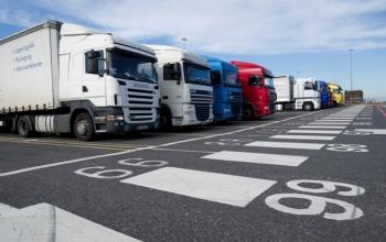 Європейські автоперевізники збираються збільшити тарифи через майбутні затримки на кордоні з Великою Британією